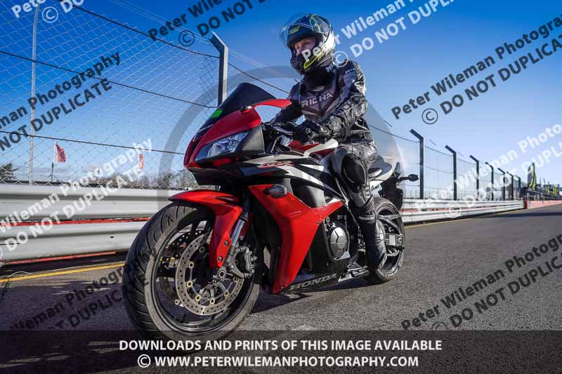 donington no limits trackday;donington park photographs;donington trackday photographs;no limits trackdays;peter wileman photography;trackday digital images;trackday photos